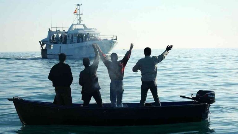 Mostaganem : 49 candidats à l’immigration clandestine appréhendés en mer