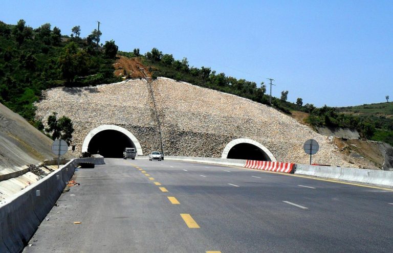 Affaires Sonatrach1 et autoroute est ouest-   Deux grands Procès en perspectives à Alger