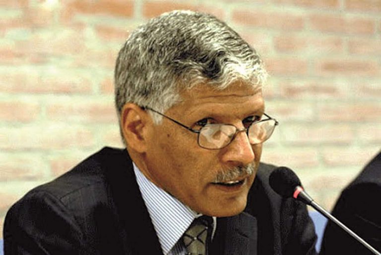 L&rsquo;ambassadeur sahraoui en Algérie-Poursuite de la lutte armée jusqu&rsquo;à l&rsquo;indépendance