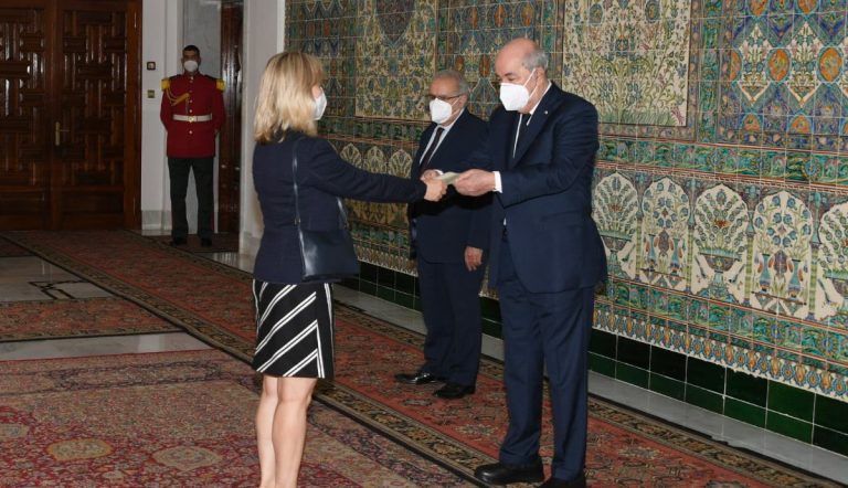 Le Président Tebboune reçoit les lettres de créance de quatre nouveaux ambassadeurs