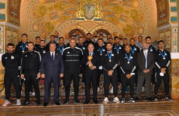 Coupe arabe: Le président Tebboune honore l&rsquo;équipe nationale de football