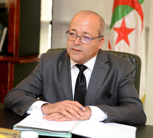 Bouslimani appelle la presse nationale à redoubler d&rsquo;efforts pour faire avorter les projets visant à porter atteinte à l&rsquo;Algérie