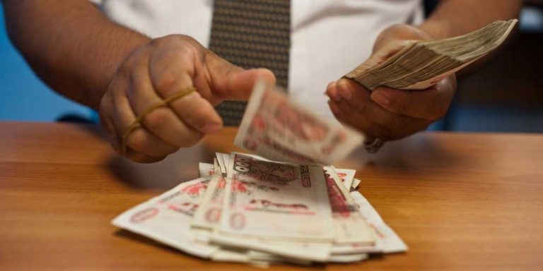 Le billet:  Les chômeurs ont reçu leur allocation chômage