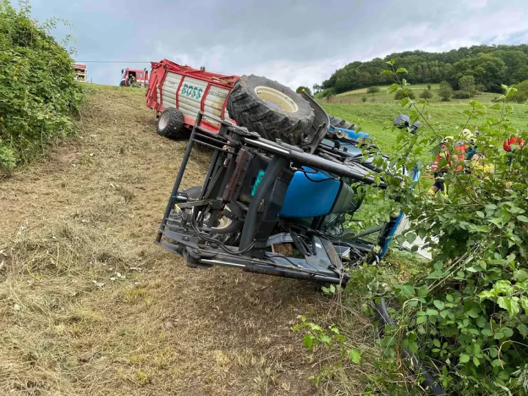 Guelma:Un tracteur se renverse et tue son conducteur