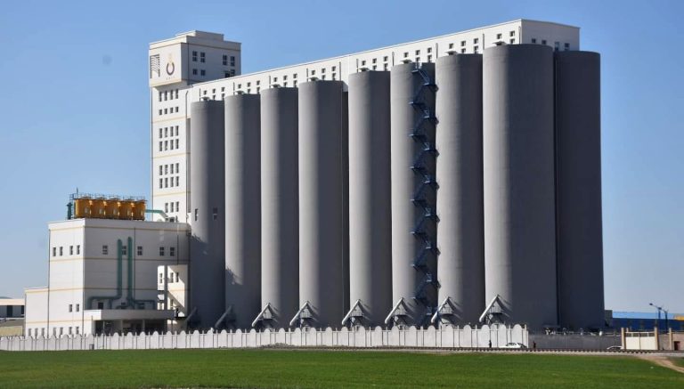 CCLS de Mila  Des ouvriers et des cadres accusent