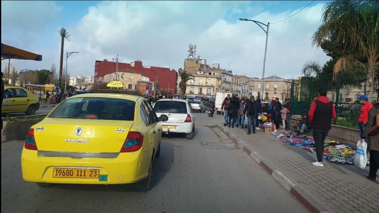 Annaba- Taxi service:  Les citoyens vivent un calvaire quotidien