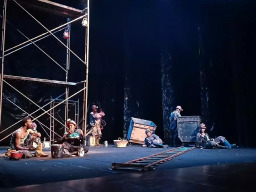 La générale de la pièce de théâtre « Trab ledjnoun » présentée à Alger