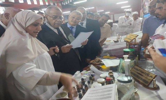 aoun insiste
