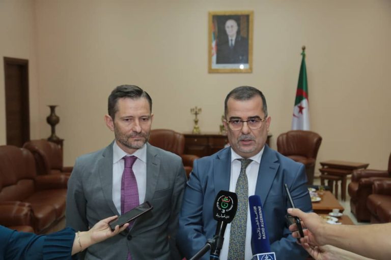 Bentaleb reçoit le SG de l&rsquo;OIE