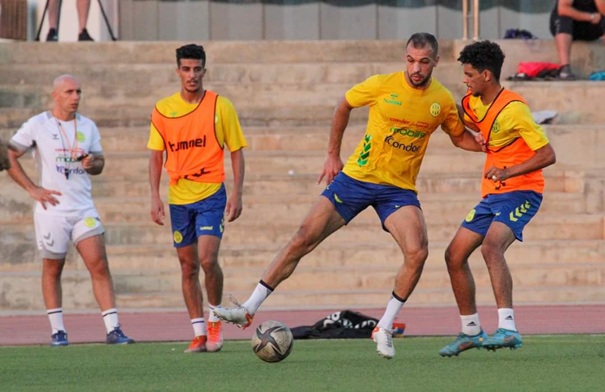 JSK :Boukhenchouche doit prendre le 10