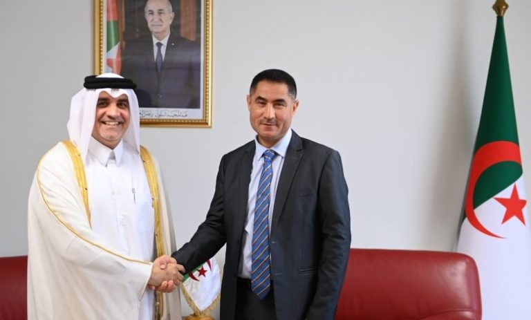 Laagab reçoit l’ambassadeur de l’Etat du Qatar en Algérie