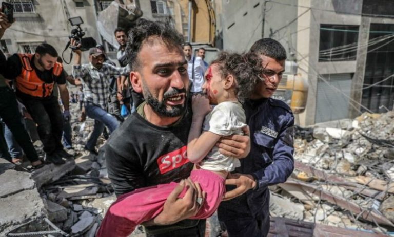 Palestine : Le bilan des agressions sionistes s&rsquo;élève à plus de 2.500 martyrs et 7.000 blessés.
