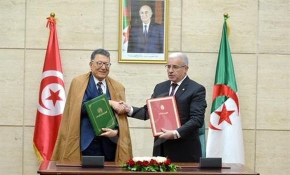Algérie-Tunisie : Signature d&rsquo;un protocole-cadre de coopération parlementaire