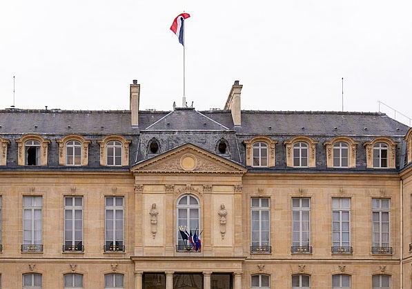 Un communiqué de l’Elysée minimise la réaction algérienne