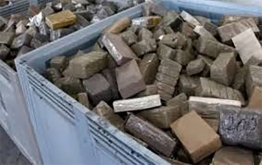 Le Maroc épicentre du trafic de drogue 3,6 tonnes de haschisch saisies et complicité révélée