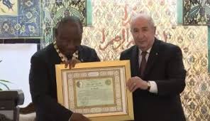 Indiscrétions:Le président de la République s&rsquo;entretient avec son homologue sud africain au salon d&rsquo;honneur