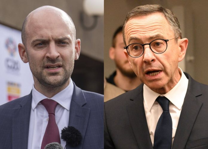 les-ministres-jean-noel-barrot-et-bruno-retailleau-photos-sipa-1740506534