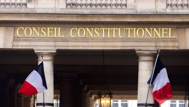 Le Conseil d&rsquo;État démantèle l&rsquo;Accord de 1968:Les droits des algériens en France sévèrement atteints