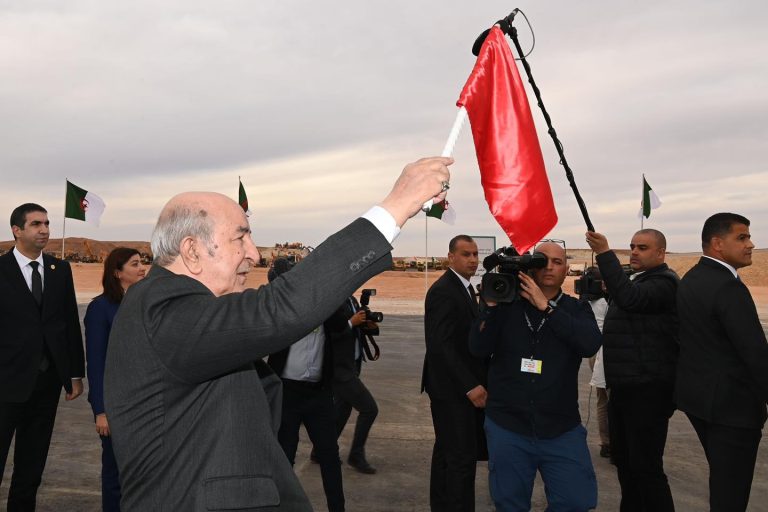 L&rsquo;Algérie investit massivement pour se diversifier et affirmer son indépendance.