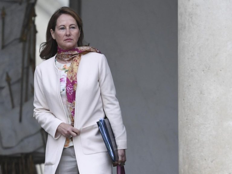 Diplomatie économique:Ségolène Royal à Alger pour briser la glace