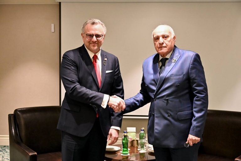 Attaf s&rsquo;entretient à Antalya avec le conseiller principal du président américain