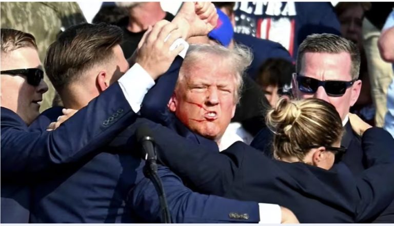 Alerte maximale aux États-Unis:Un enseignant trentenaire tente de briser le bouclier du Secret Service »