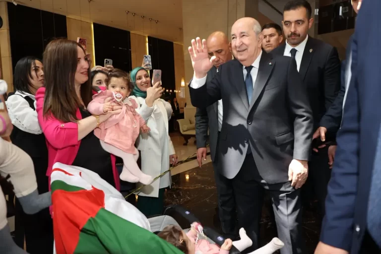À Ankara, la communauté nationale se mobilise massivement pour accueillir le président de la République