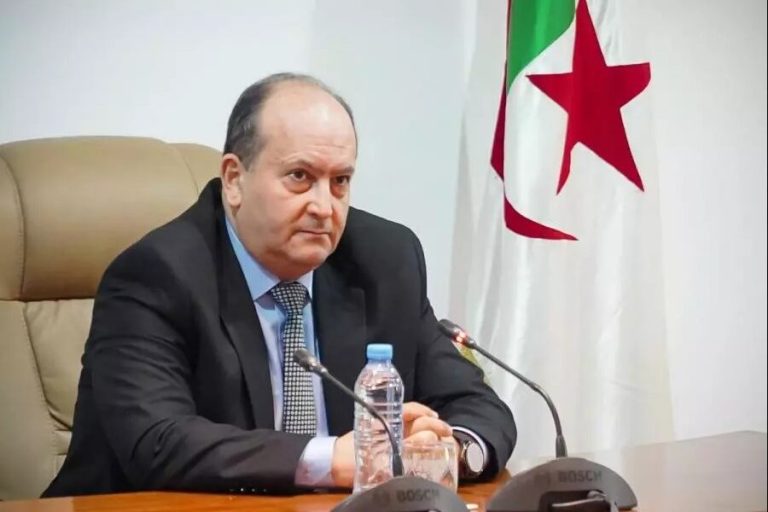 Conformément aux orientations du président de la République, le Premier ministre préside une réunion en prévision de la prochaine rentrée sociale